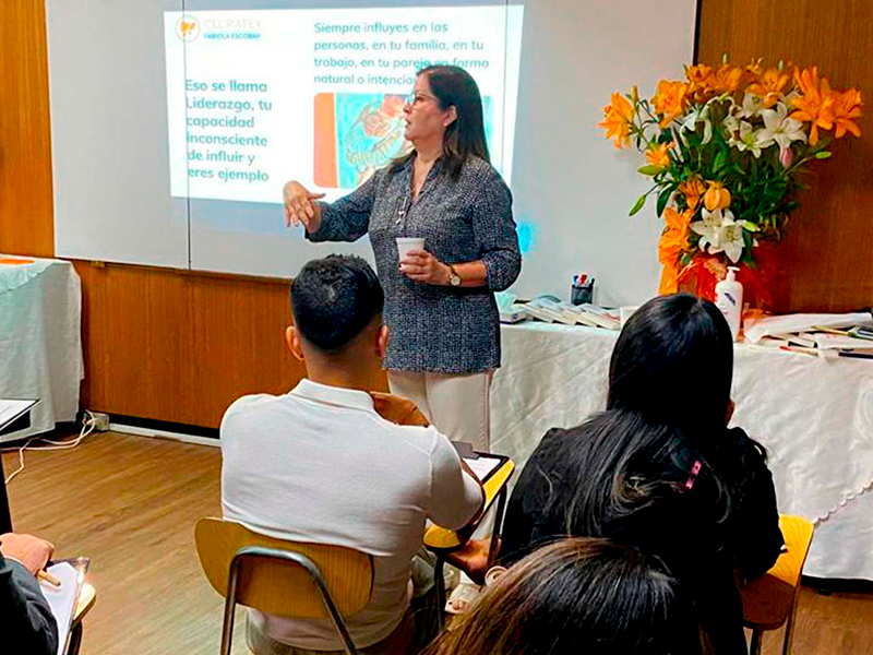 Con éxito se realizó la primera jornada del Curso Programa el 2023 con PNL